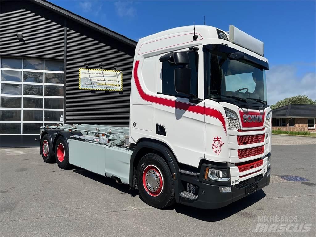 Scania R520 hejs Lanový nosič kontajnerov