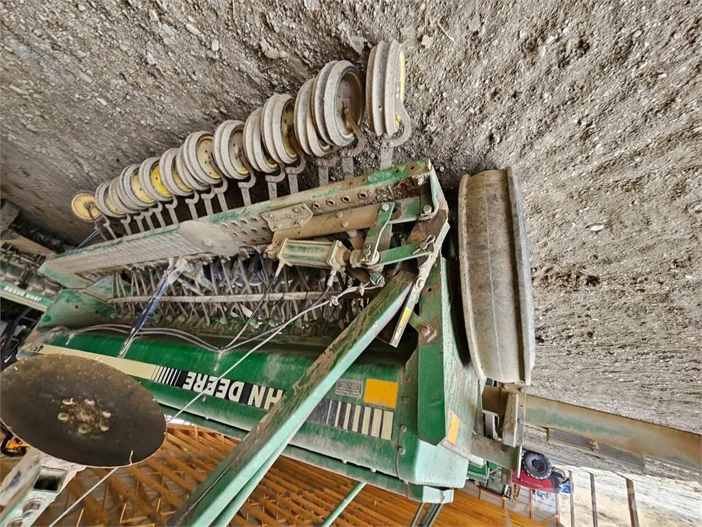 John Deere 450 Ďalšie komponenty