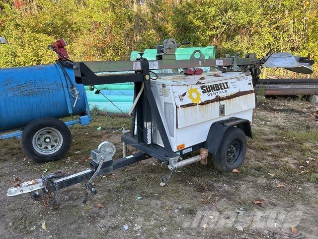 Atlas QLT M10 Osvetľovacie stožiare