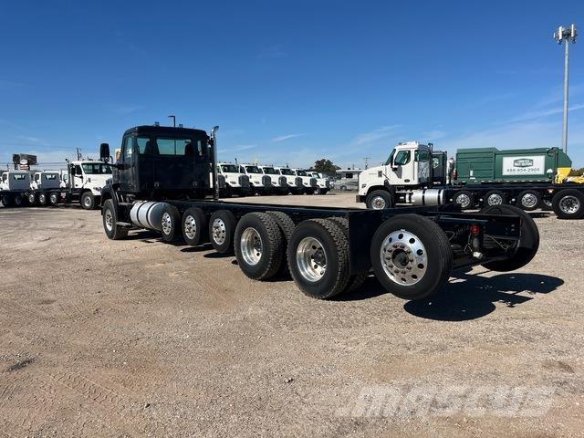 Autocar DC64 Kabíny a interiér