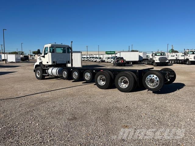 Autocar DC64 Kabíny a interiér