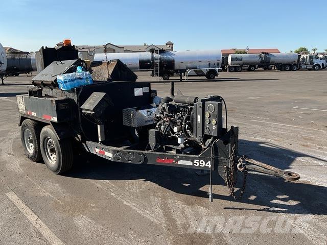  Bearcat BK400D Stavebníctvo - ostatné