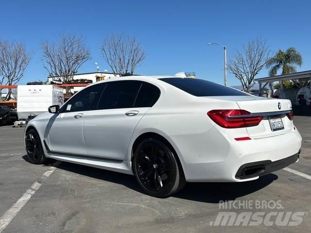 BMW 750I Automobily