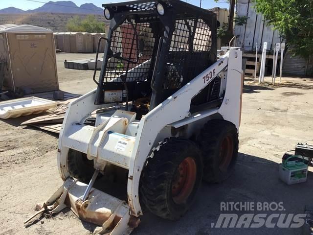 Bobcat 753F Šmykom riadené nakladače
