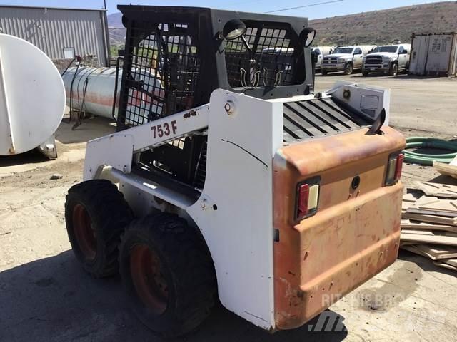 Bobcat 753F Šmykom riadené nakladače