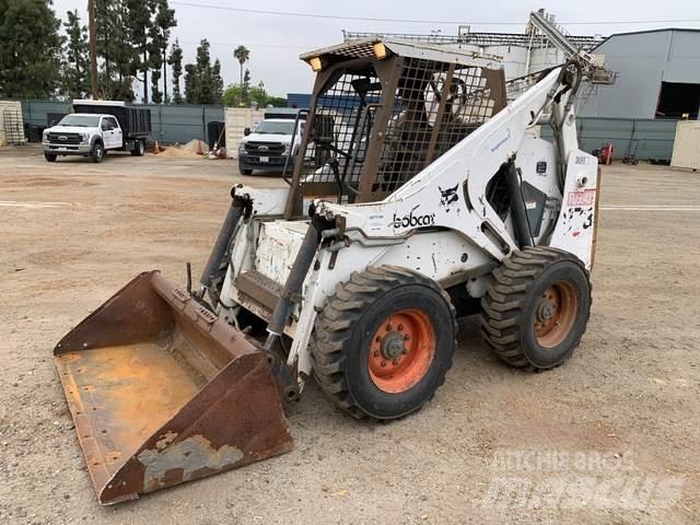 Bobcat 873 Šmykom riadené nakladače