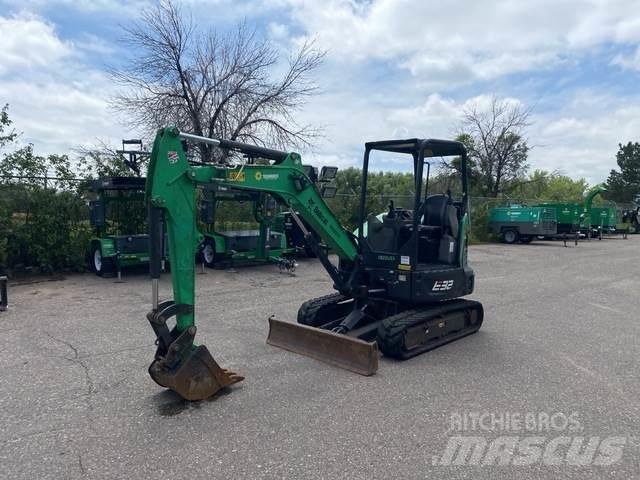 Bobcat E32 Pásové rýpadlá