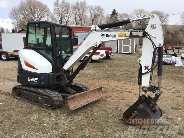 Bobcat E32i Pásové rýpadlá