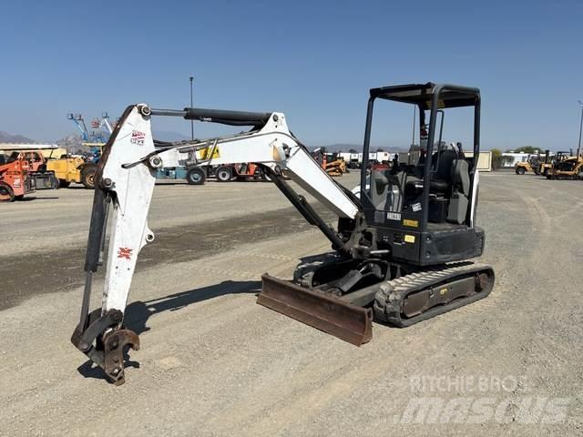 Bobcat E32I Pásové rýpadlá