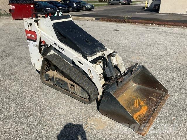 Bobcat MT100 Šmykom riadené nakladače