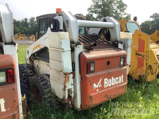 Bobcat S250 Šmykom riadené nakladače