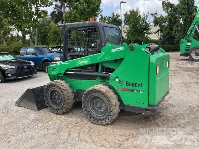 Bobcat S550 Šmykom riadené nakladače