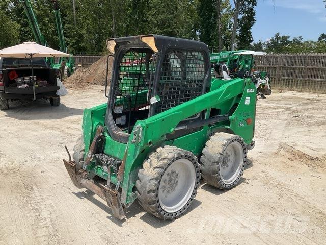 Bobcat S550 Šmykom riadené nakladače