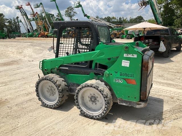 Bobcat S550 Šmykom riadené nakladače