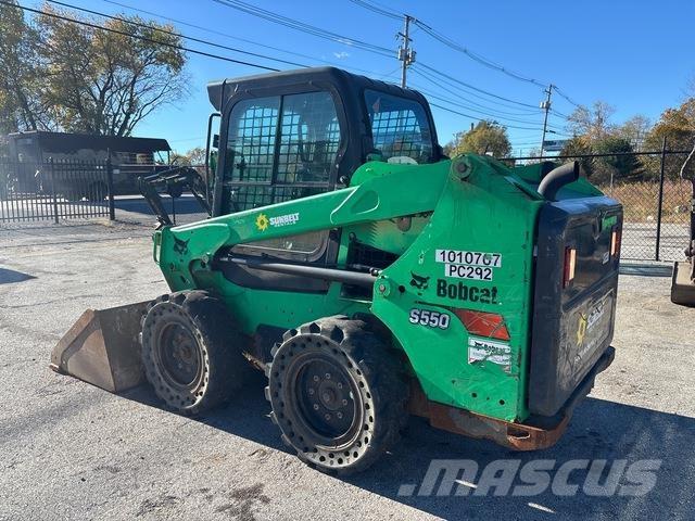 Bobcat S550 Šmykom riadené nakladače