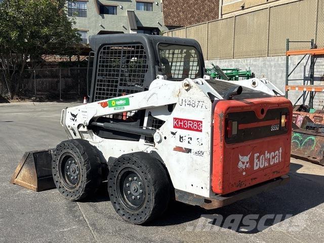 Bobcat S550 Šmykom riadené nakladače