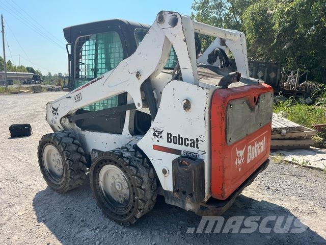 Bobcat S570 Šmykom riadené nakladače