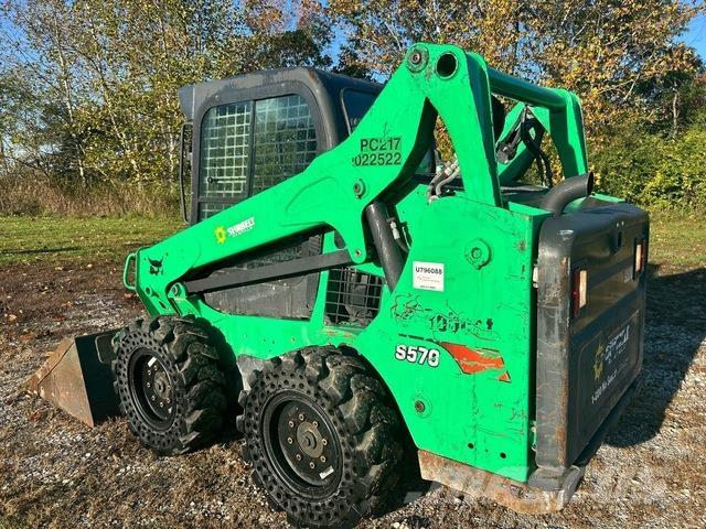 Bobcat S570 Šmykom riadené nakladače