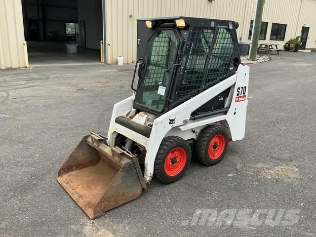Bobcat S70 Šmykom riadené nakladače
