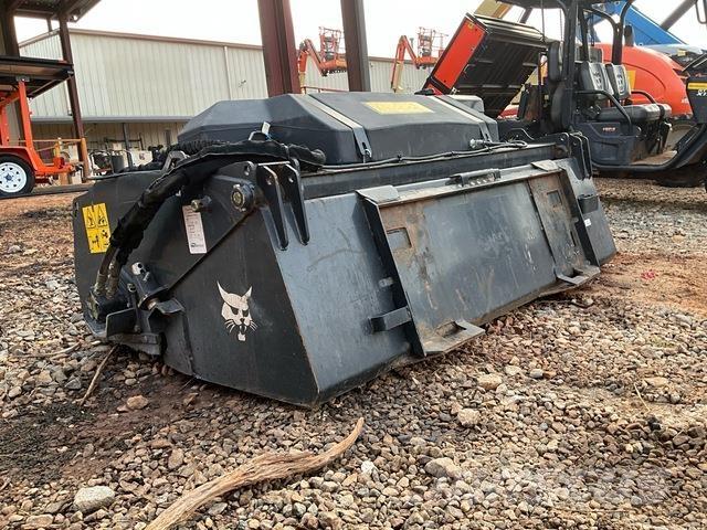 Bobcat SWB72 Zametacie kefy