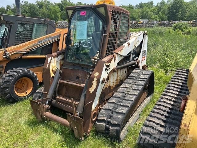 Bobcat T250 Šmykom riadené nakladače