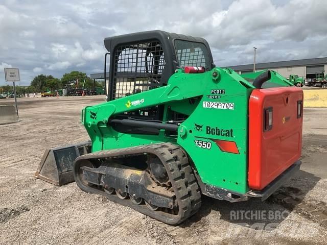Bobcat T550 Šmykom riadené nakladače
