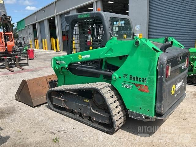 Bobcat T550 Šmykom riadené nakladače