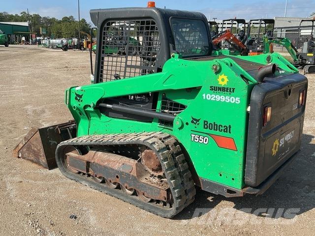 Bobcat T550 Šmykom riadené nakladače