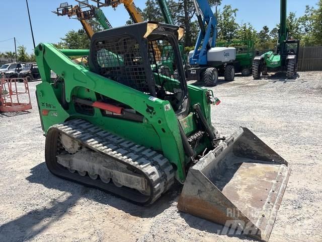 Bobcat T740 Šmykom riadené nakladače