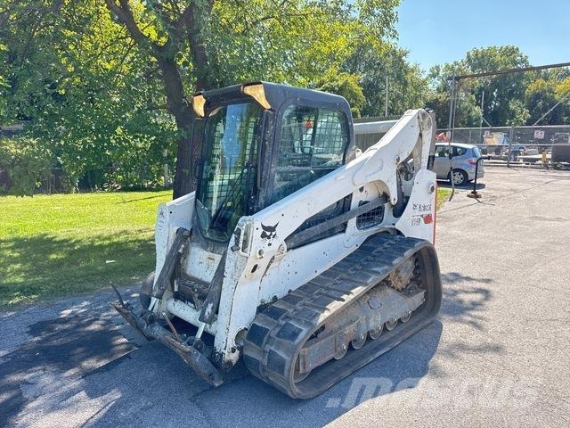 Bobcat T740 Šmykom riadené nakladače