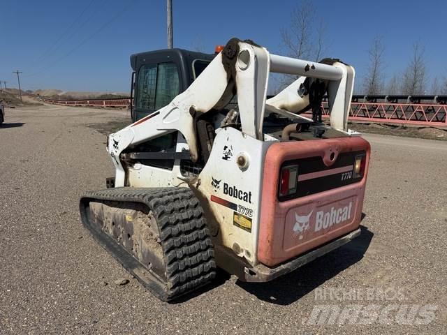 Bobcat T770 Šmykom riadené nakladače