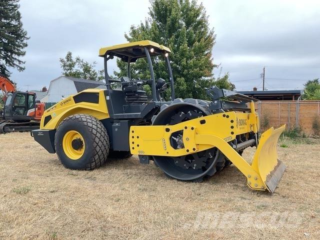 Bomag BW213DH Ťahačové valce