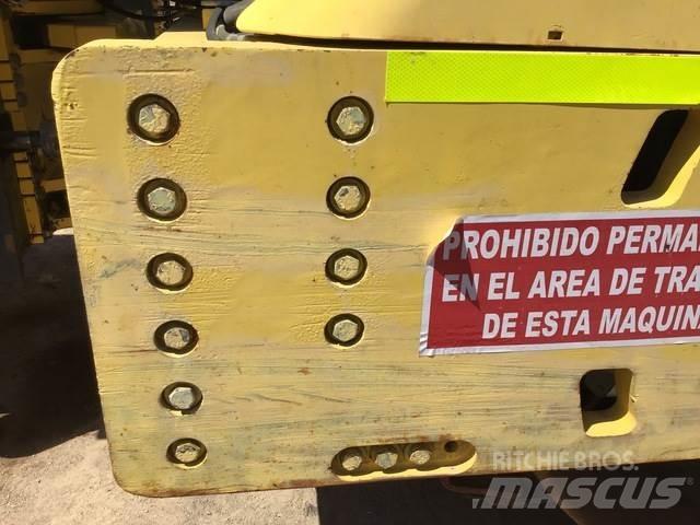 Bomag BW219DH-4 Ťahačové valce