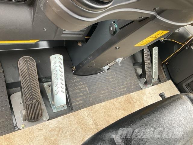 Bomag BW24RH Kombinované valce