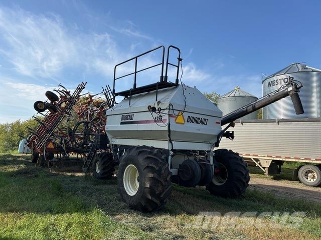 Bourgault 8810 Mechanické sejačky