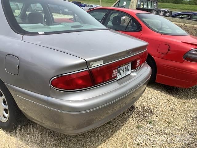 Buick Century Automobily