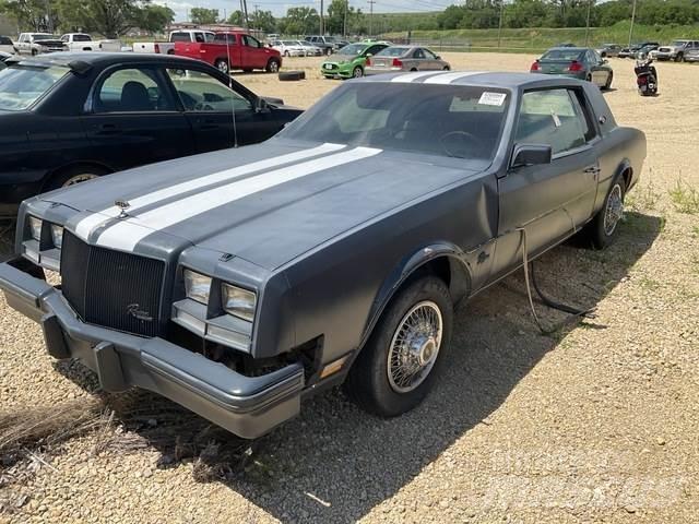 Buick Riviera Automobily
