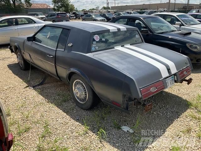 Buick Riviera Automobily