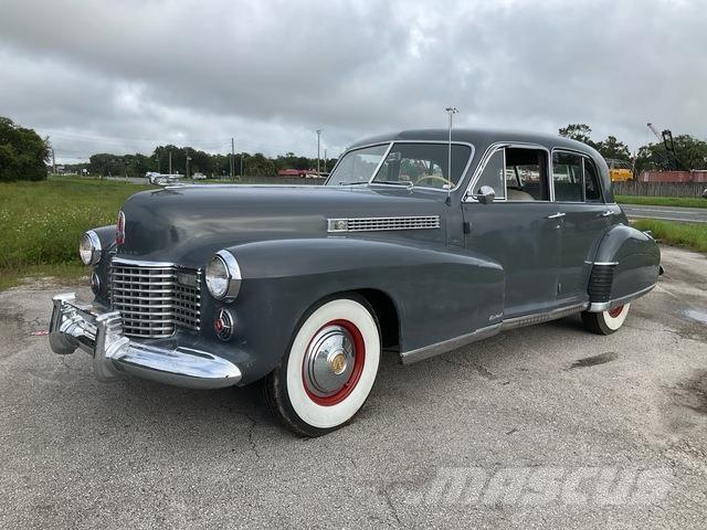 Cadillac  Automobily