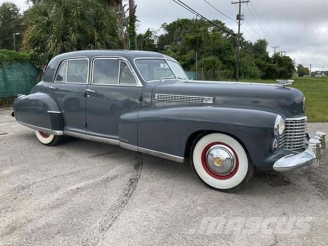 Cadillac  Automobily