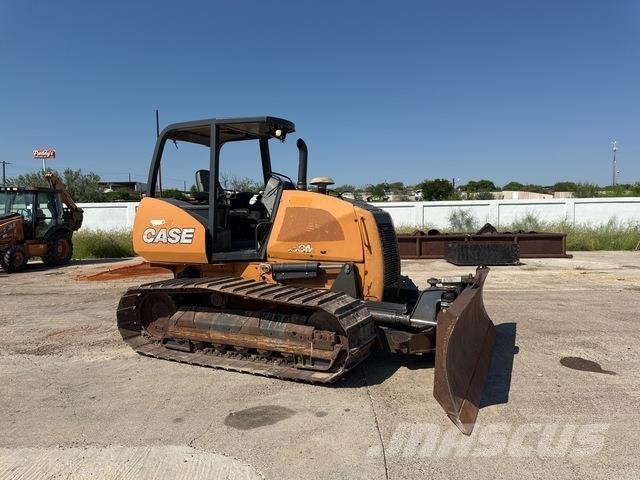 CASE 650M LGP Pásové dozéry