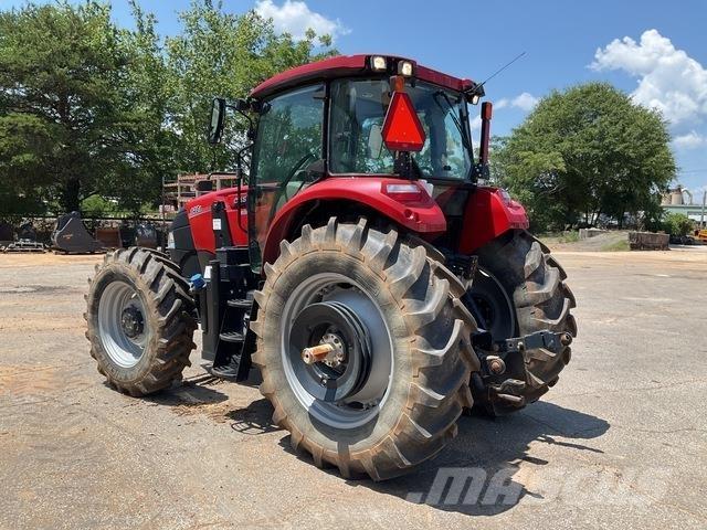 Case IH 140A Traktory