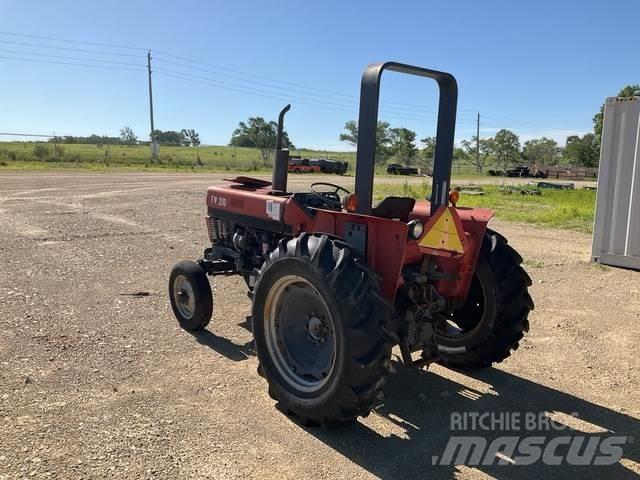 Case IH 385 Traktory