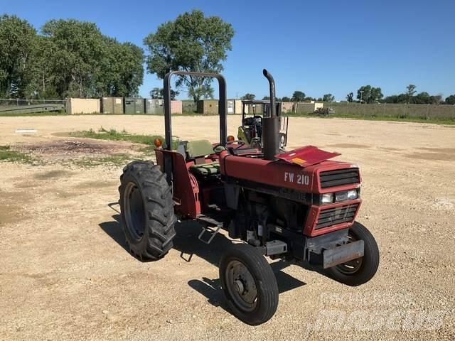 Case IH 385 Traktory