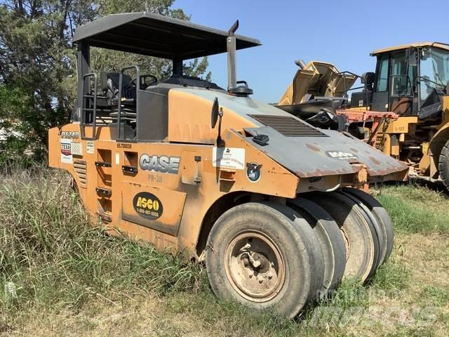 CASE PT240 Pneumatikové valce