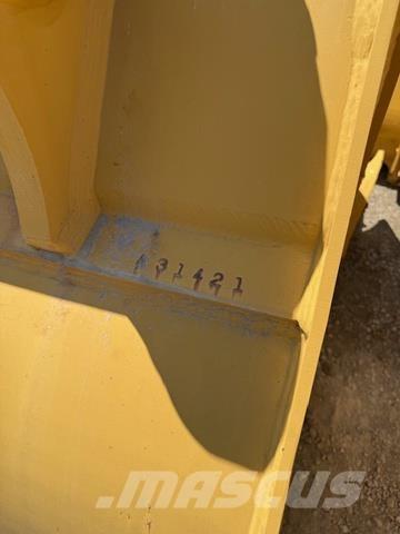 CAT  Ďalšie komponenty