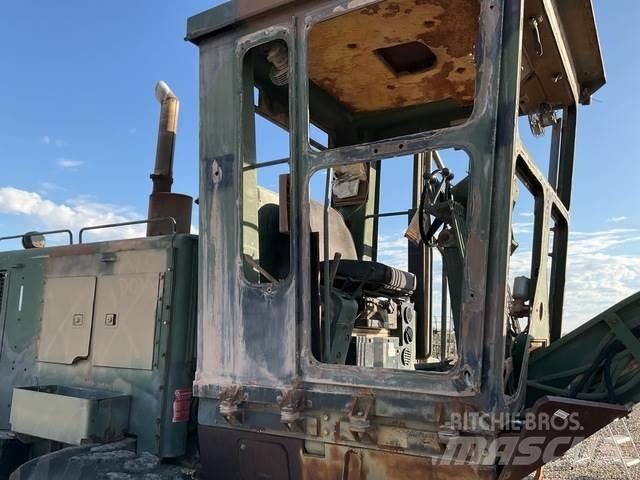 CAT 130G MIL Grejdery