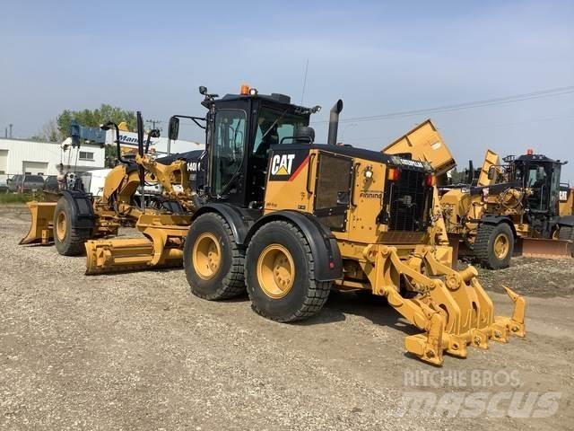 CAT 140M AWD Grejdery