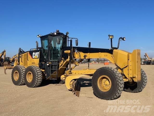 CAT 14M Grejdery