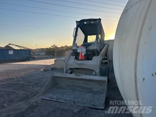 CAT 216B Šmykom riadené nakladače